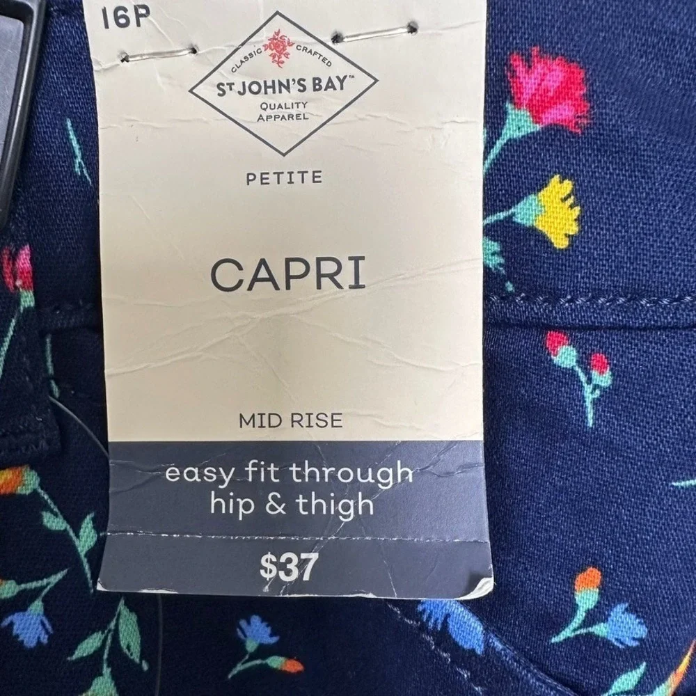 St. John's Bay Women 16P Petite Capri Blue Flower Mid Rise SecretlySlender Pants
